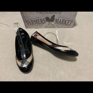 BURBERRY Black and Red Nova Chek Coated Flats Size 38